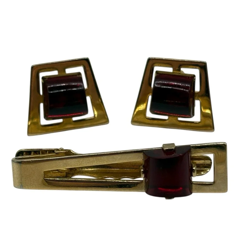 ANSON Cherry Red Lucite Cufflinks Tie Clip Bar Set Gold‎ Tone Open Frame Vintage